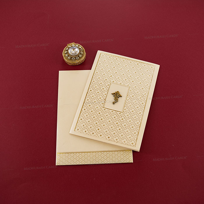 Opulent Hindu Wedding Invitation Card 23097