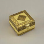 RG-MOH-Exclusive Oxidized Golden Jewellery Box 2050